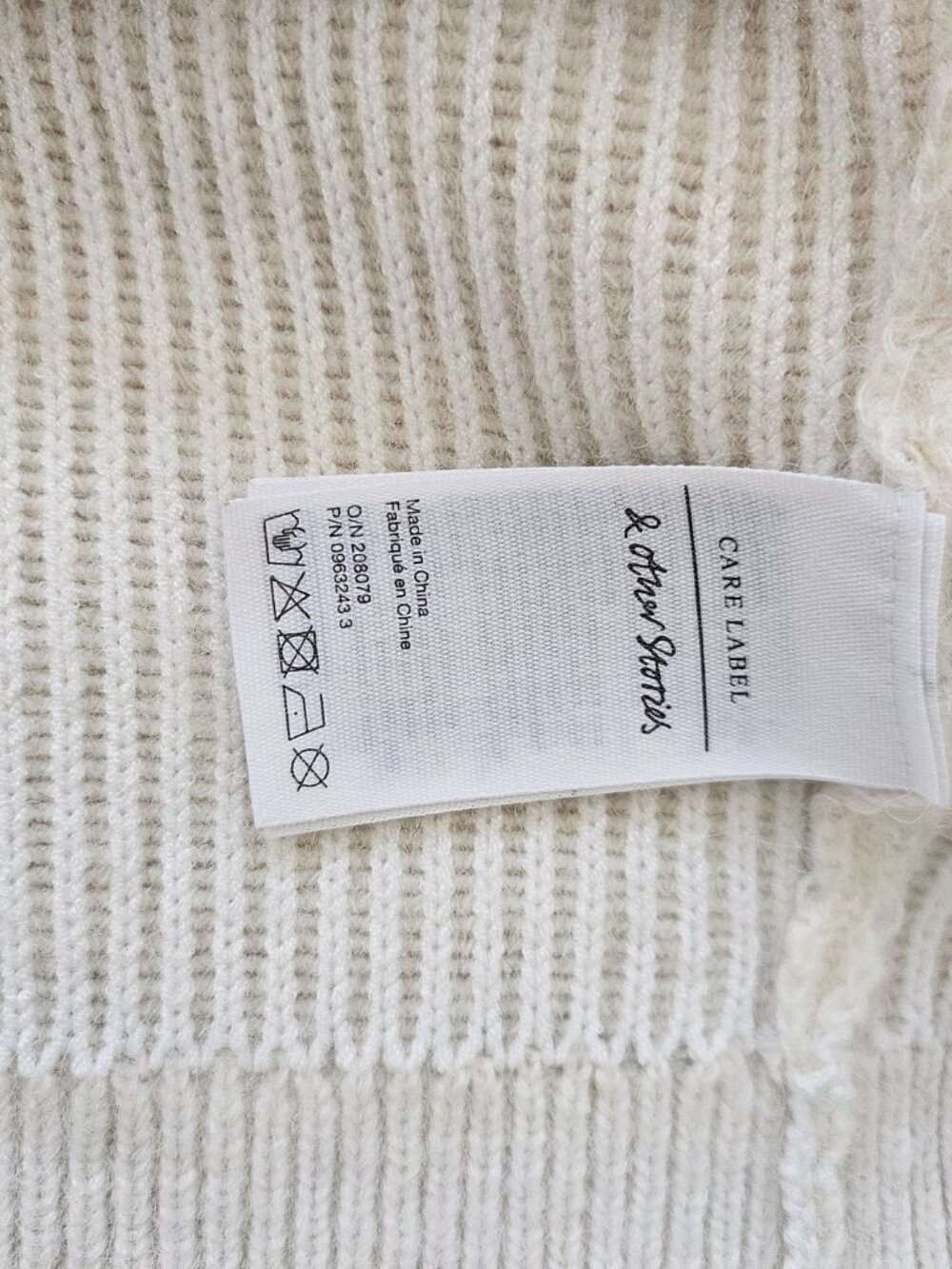 & Other Stories [NWOT] Sweetheart Neck Cardigan w/ Flower Buttons - L - Picture 8 of 16